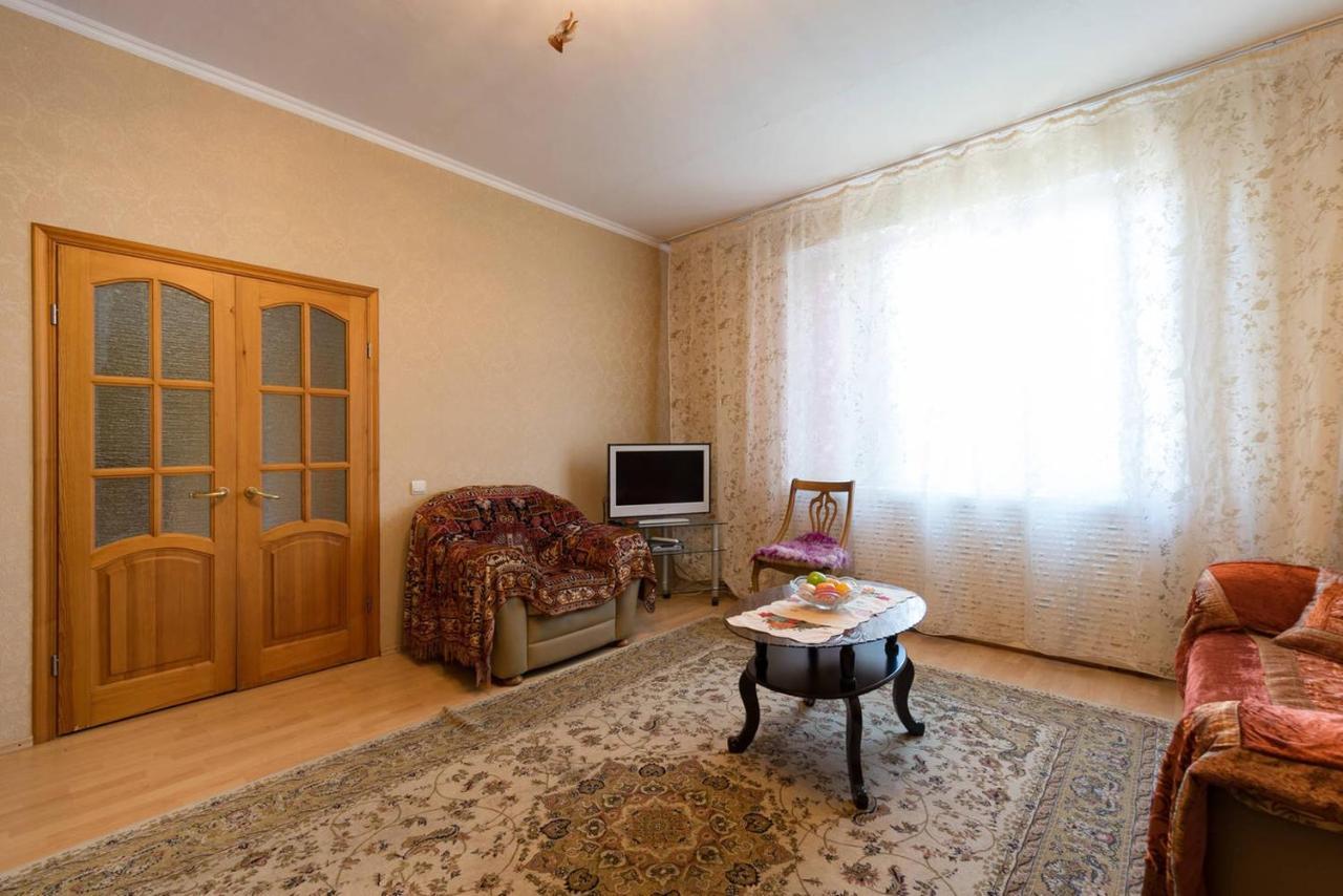 Guest House On Maksimova 9 Alma-Ata Buitenkant foto